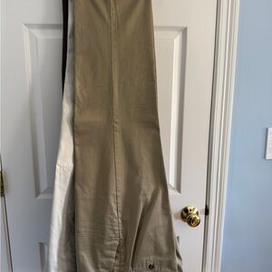 Dockers Men's Khakis in Tan